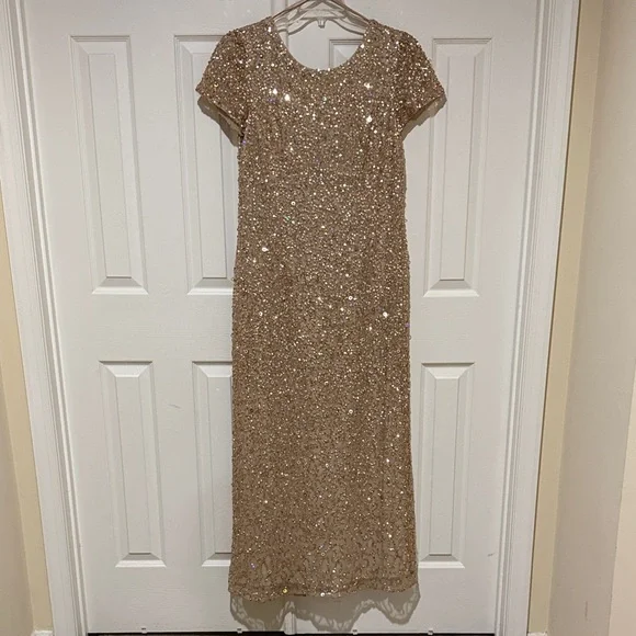 Adrianna Papell | Dresses | Adrianna Papell Gold Sequin Midi Dress |  Poshmark